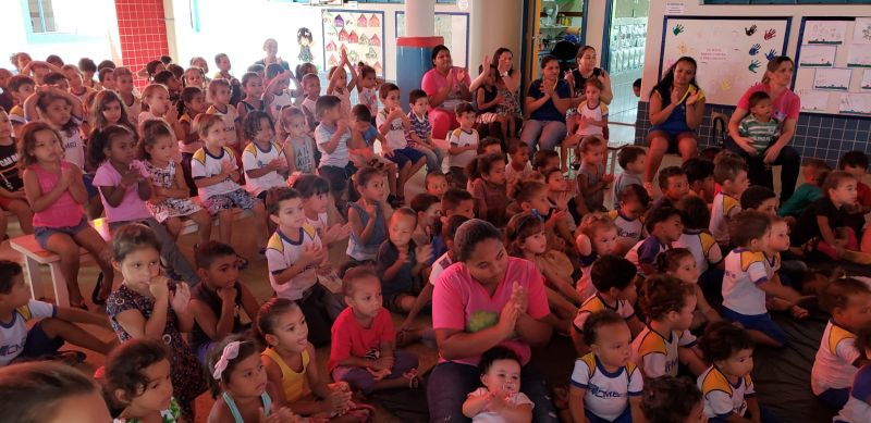 Projeto Tri Ciclo leva teatro para escolas e entidades. Mais de 1.500 crianças na plateia em quatro dias